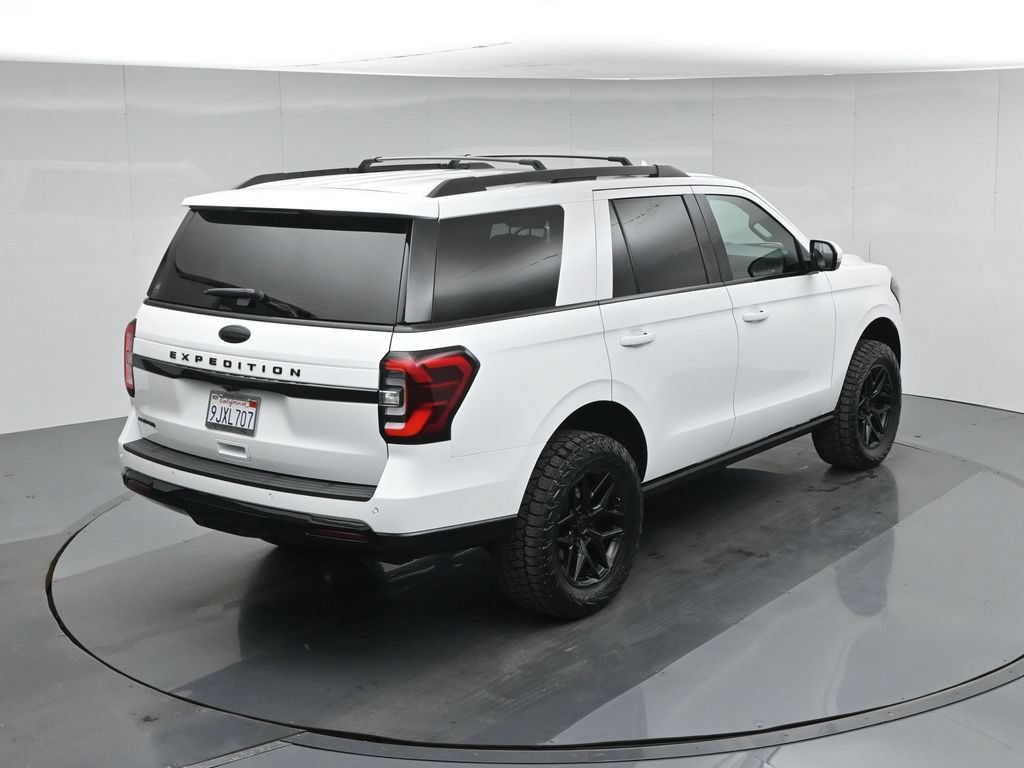 Used 2024 Ford Expedition Limited AWD/4WD image 41