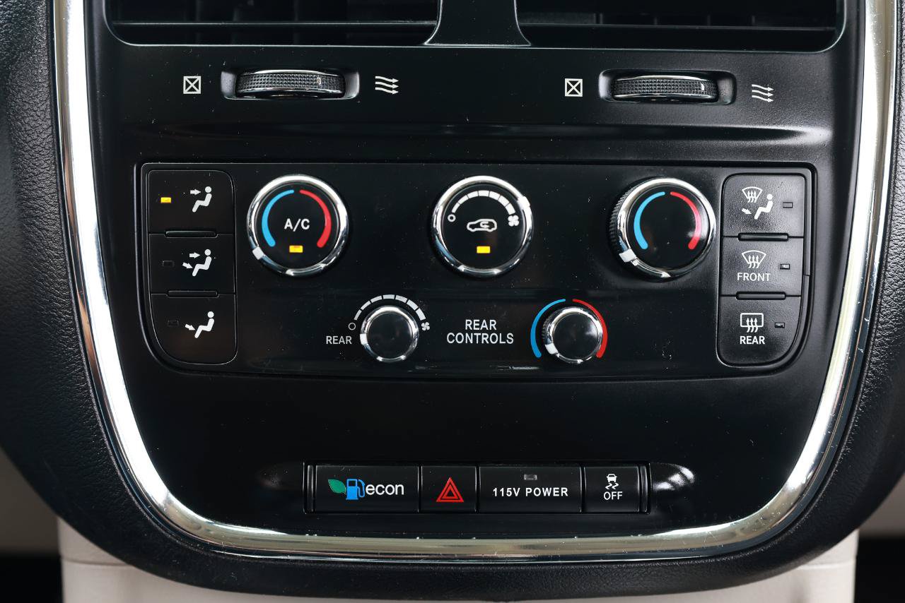 Used 2016 Dodge Grand Caravan SXT w/ Rear Park Assist Package FWD image 35
