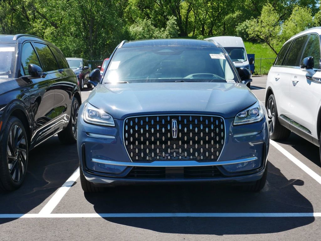Used 2024 Lincoln Corsair Grand Touring w/ Equipment Group 302A AWD/4WD image 2