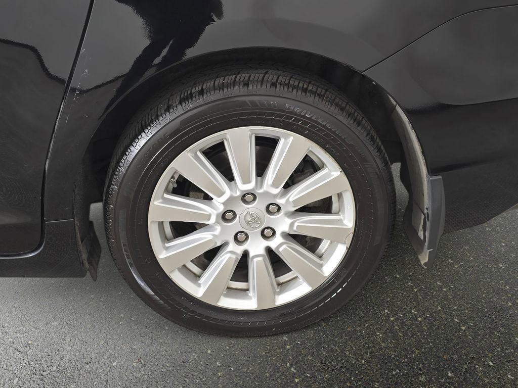 Used 2017 Toyota Sienna Limited Premium w/ Protection Package AWD/4WD image 39