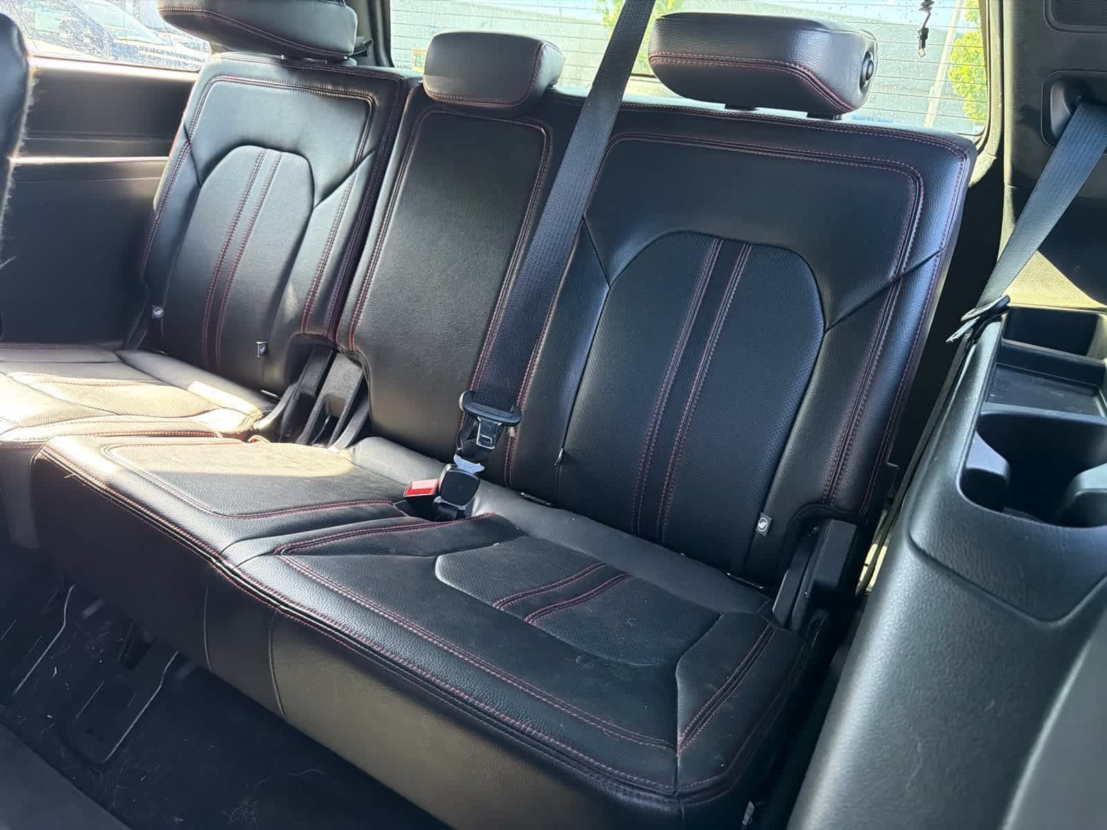 Used 2019 Ford Expedition Limited w/ Equipment Group 303A AWD/4WD image 14