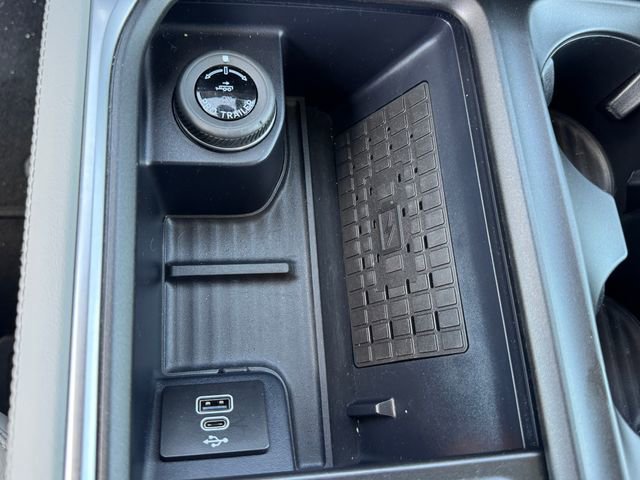 Used 2025 Ford Expedition Max Platinum image 26