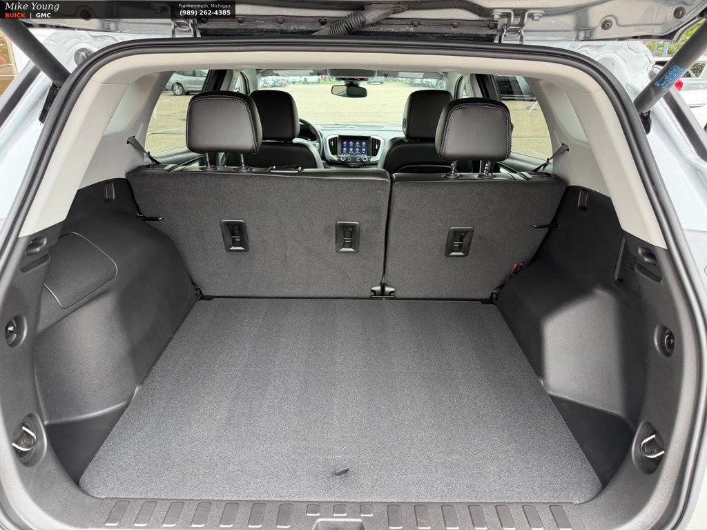 Used 2024 GMC Terrain SLT FWD image 9