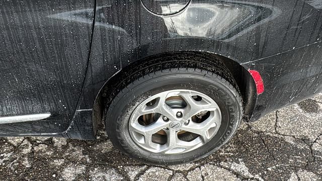 Used 2022 Chrysler Pacifica Limited image 28