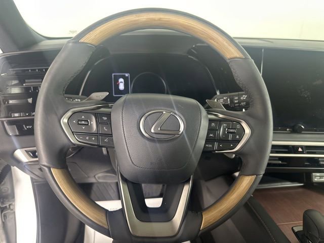 Used 2023 Lexus RX 350 Premium w/ Accessory Package AWD/4WD image 15