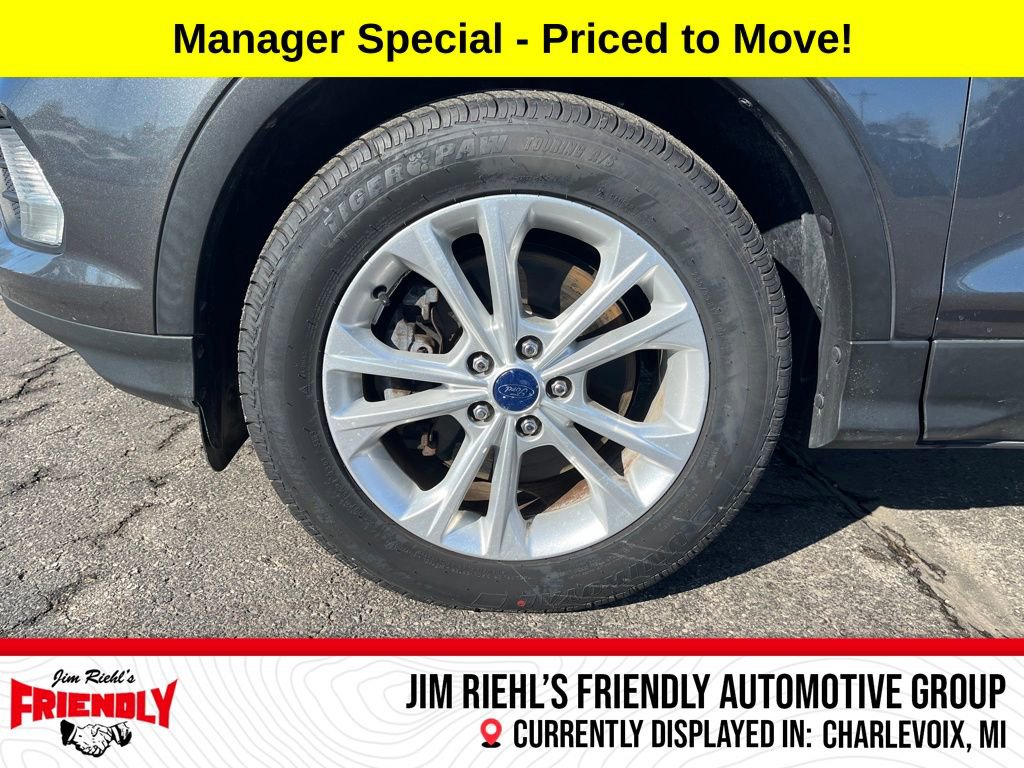 Used 2017 Ford Escape SE w/ Equipment Group 201A image 27