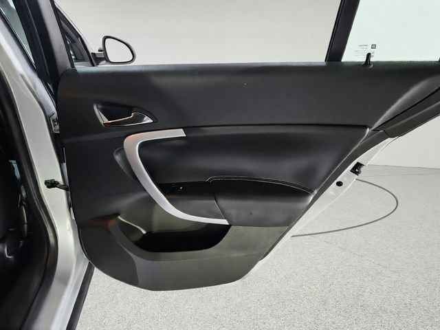 Used 2016 Buick Regal FWD image 27