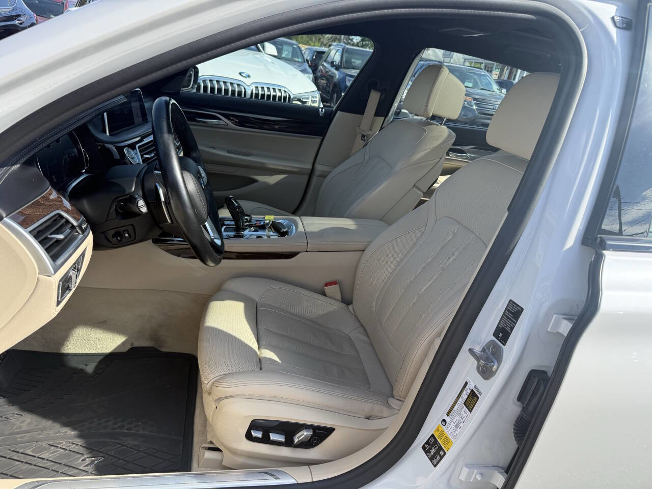 Used 2019 BMW 740i xDrive w/ Executive Package image 6