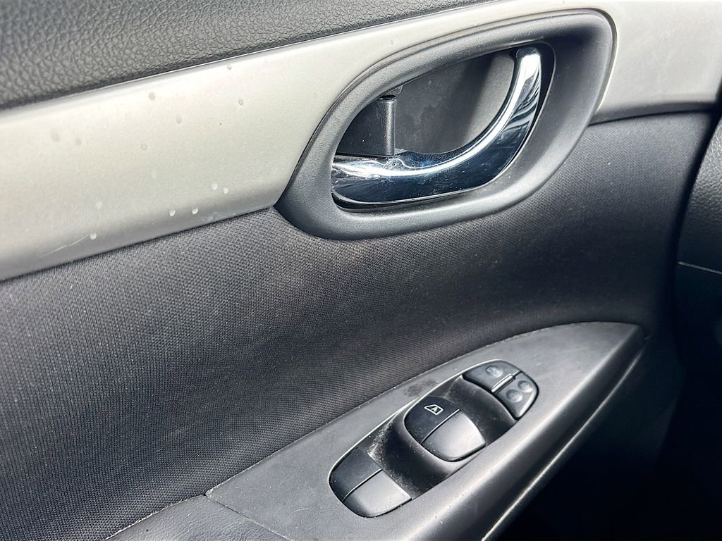 Used 2019 Nissan Sentra S image 17