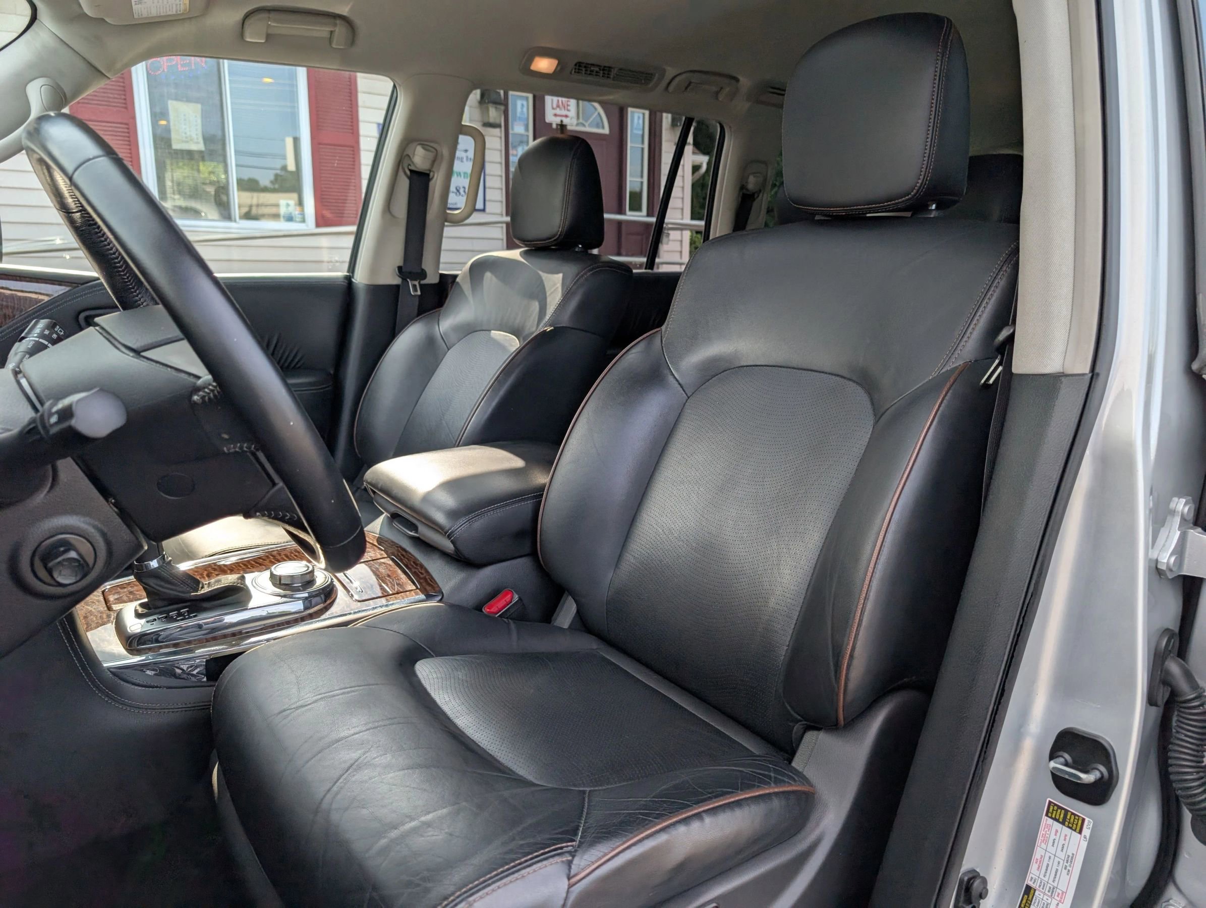 Used 2019 Nissan Armada SL w/ Premium Package image 9