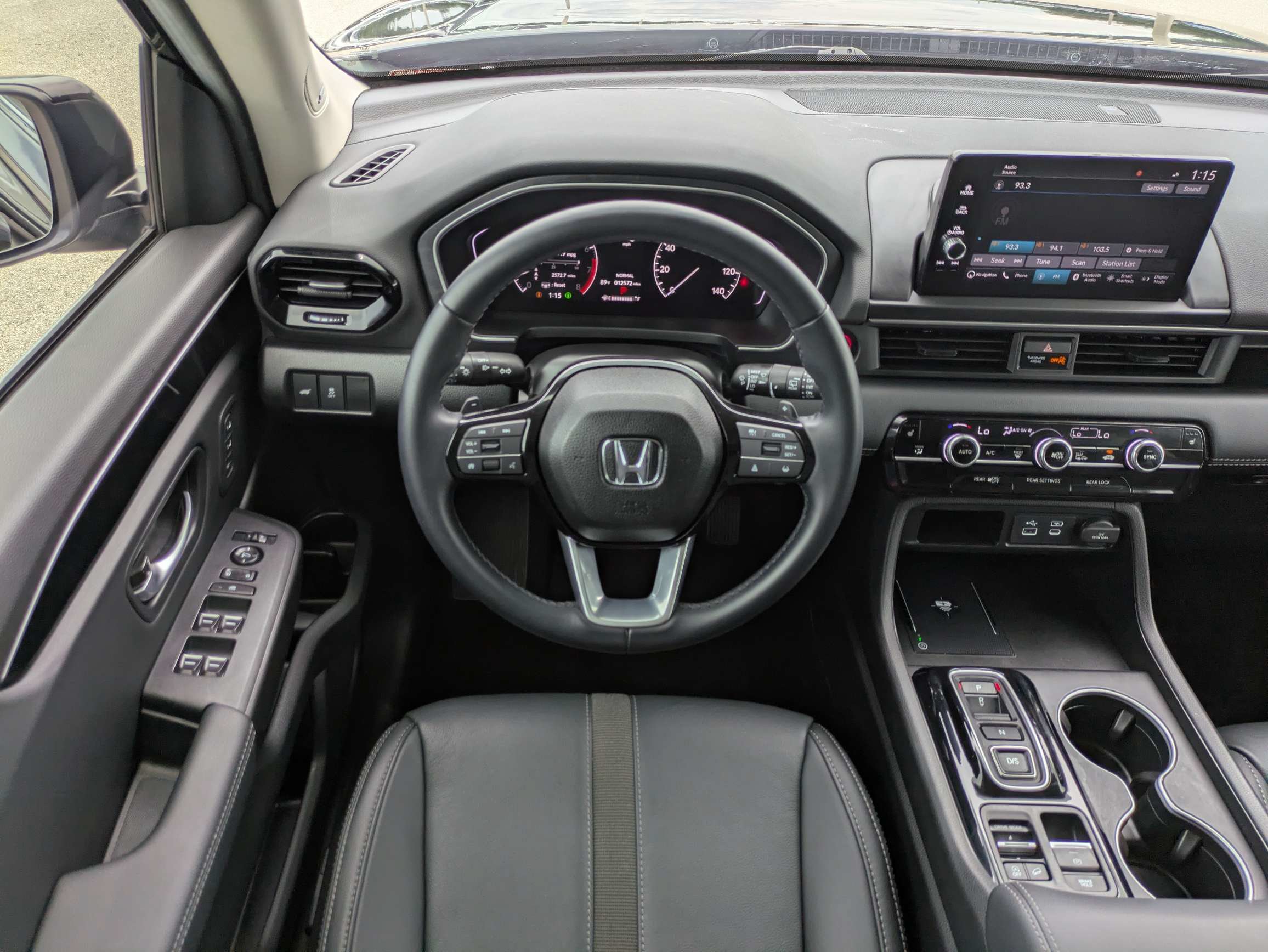 Used 2025 Honda Pilot Touring image 22