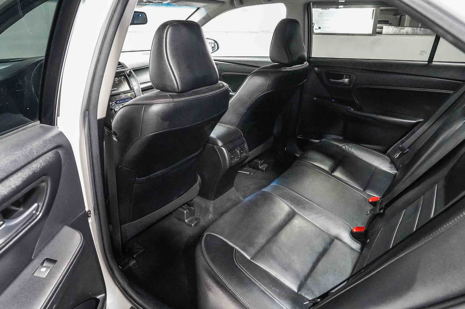Certified 2016 Toyota Camry XLE w/ Advanced Technology Package FWD image 19