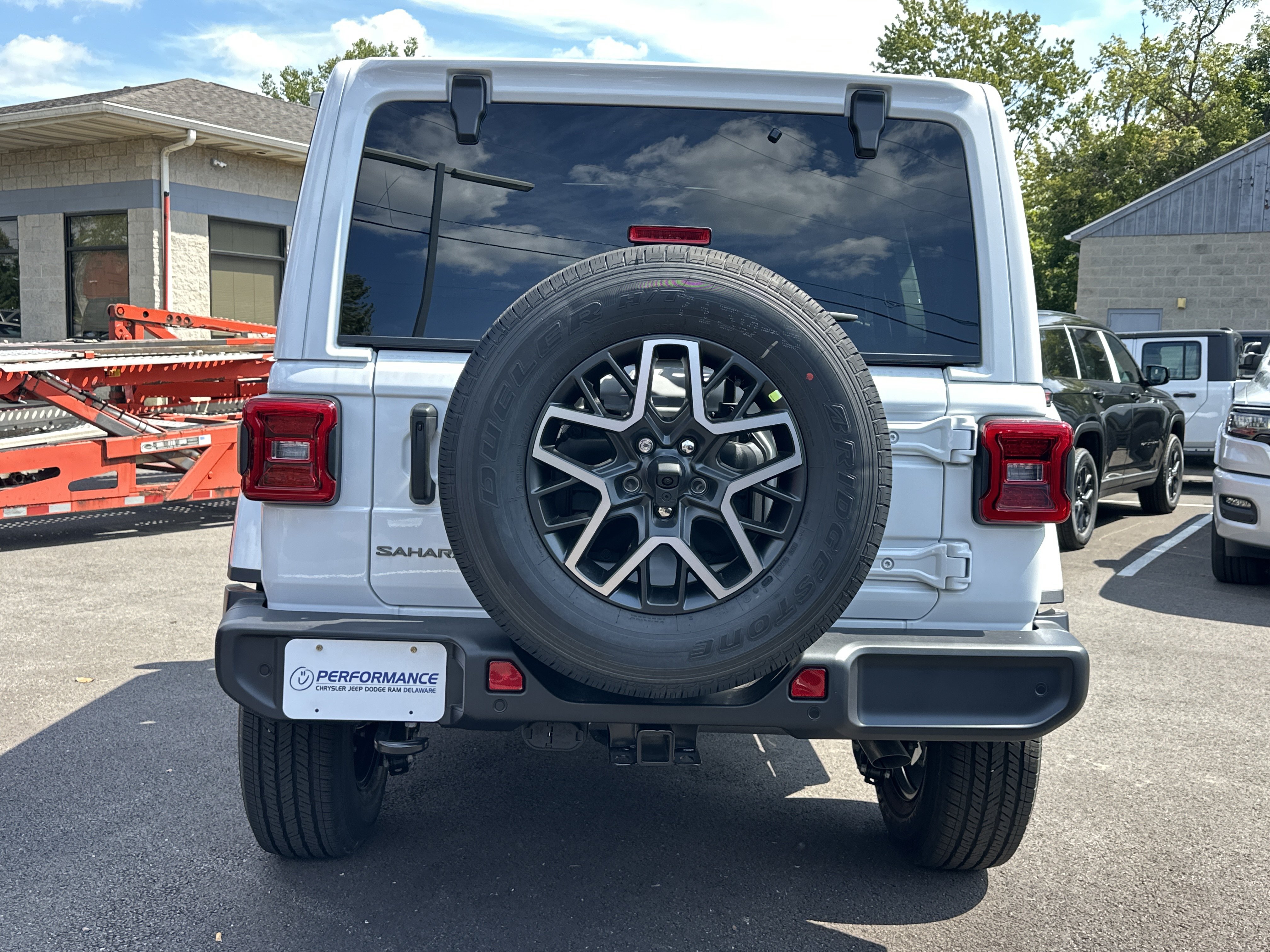 New 2027 Jeep Wrangler Unlimited Sahara AWD/4WD image 16