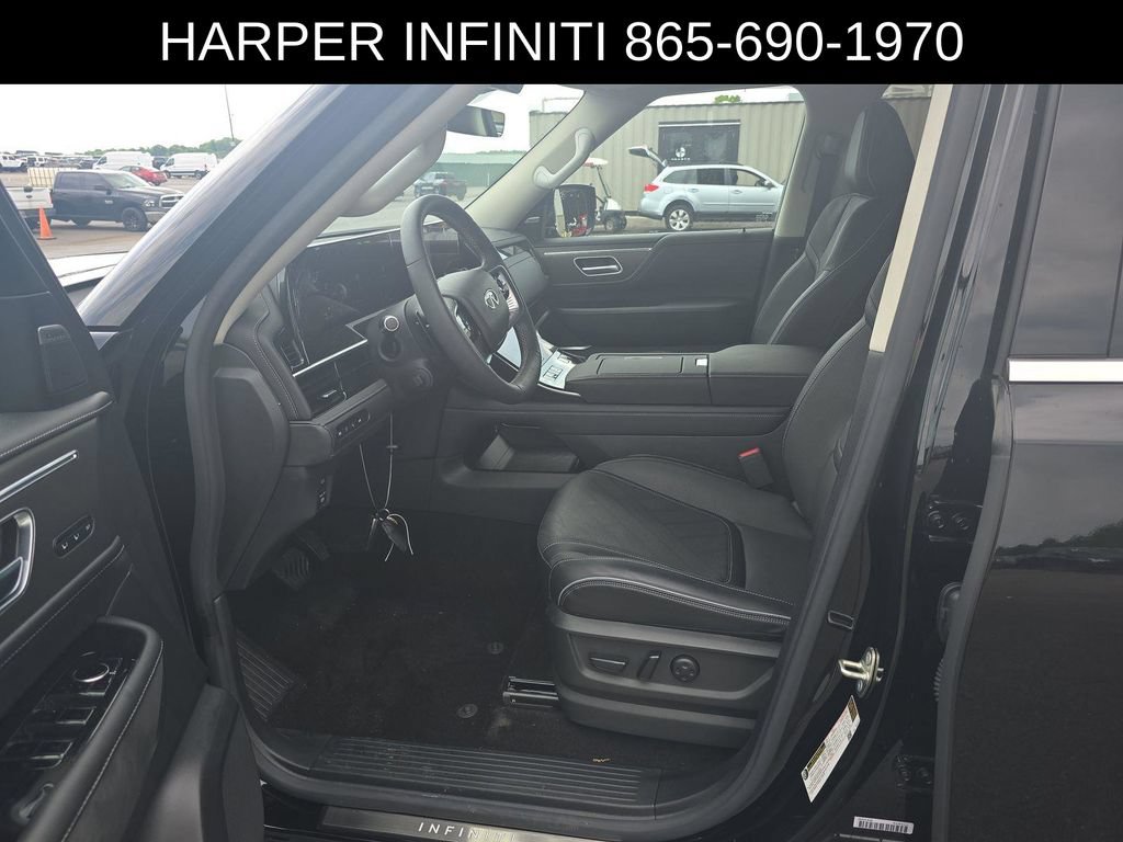 Used 2025 INFINITI QX80 Luxe AWD/4WD image 5