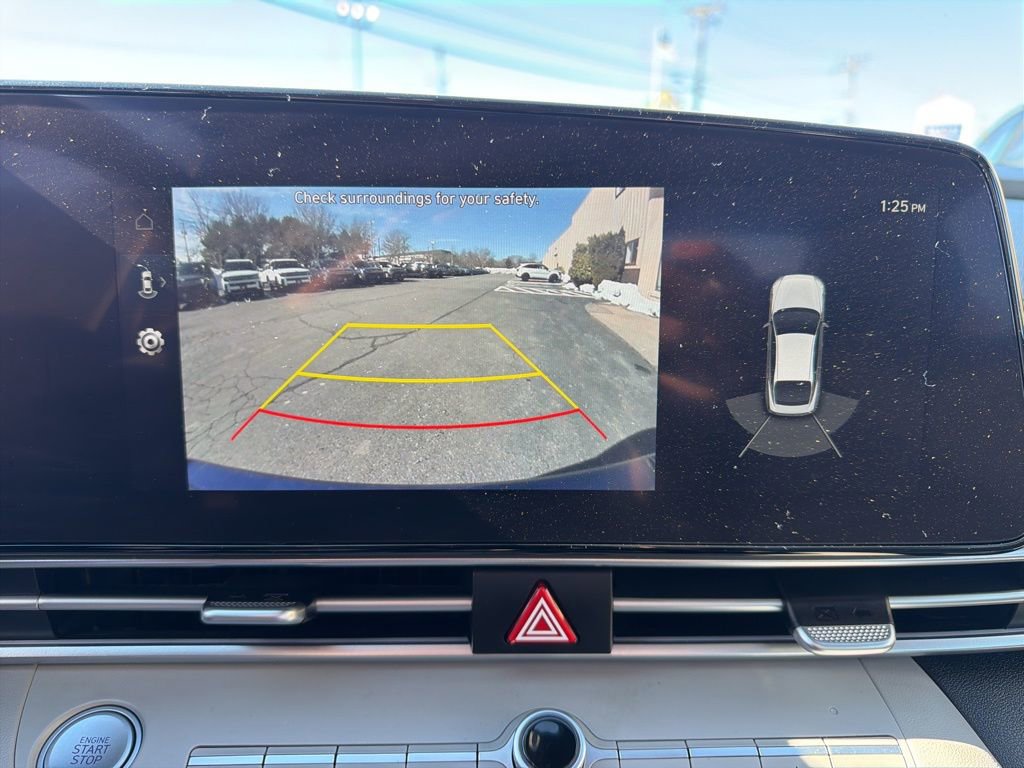 Used 2023 Hyundai Elantra Limited image 25