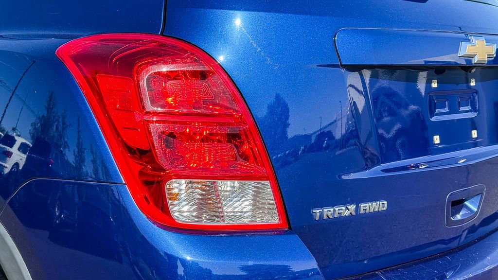 Used 2017 Chevrolet Trax LS AWD/4WD image 9