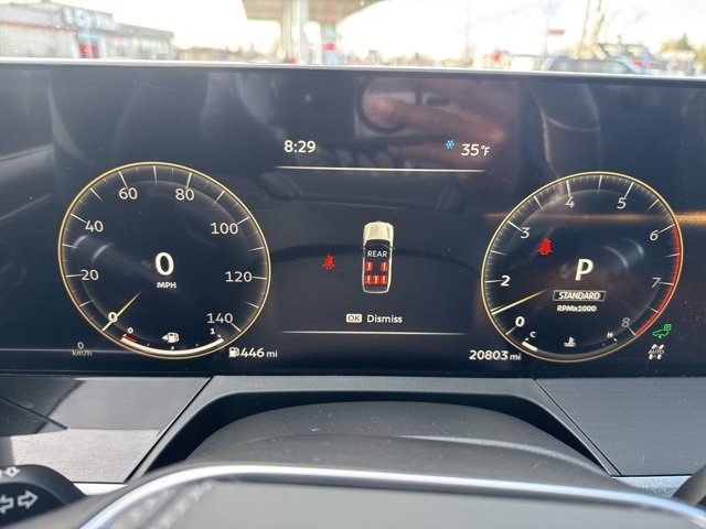 Used 2025 INFINITI QX80 Sensory image 18