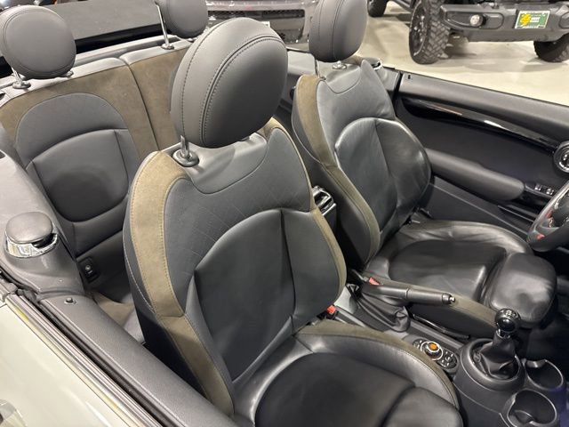 Used 2021 MINI Cooper S w/ Signature Upholstery Package image 25