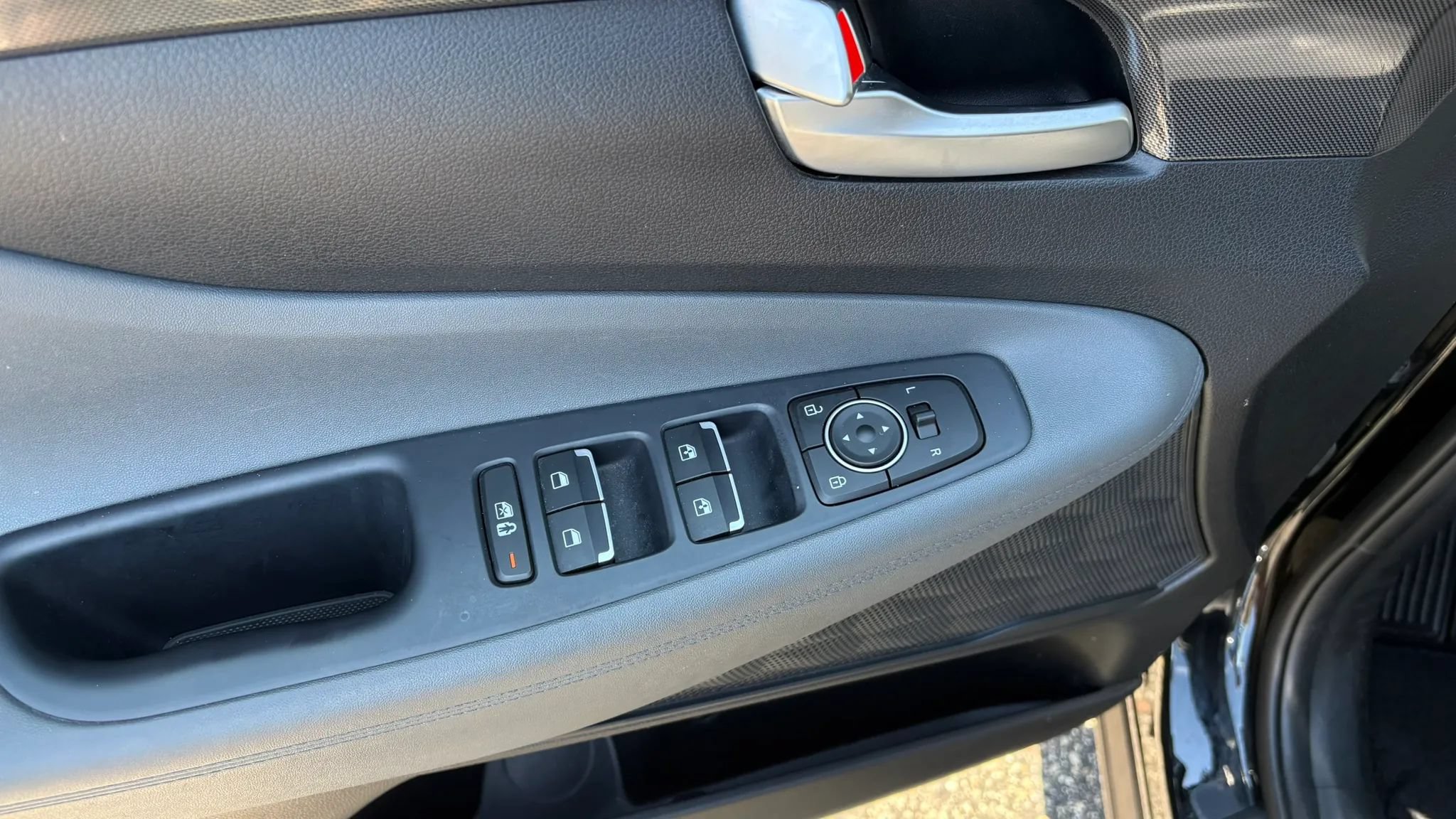 Used 2023 Hyundai Santa Fe Blue AWD/4WD image 18