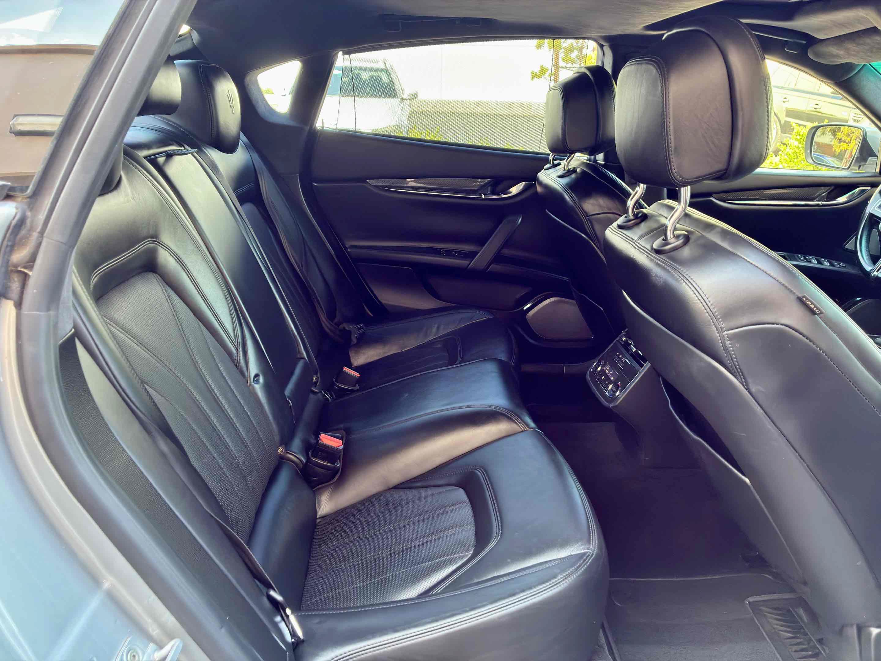 Used 2014 Maserati Quattroporte GTS RWD image 48