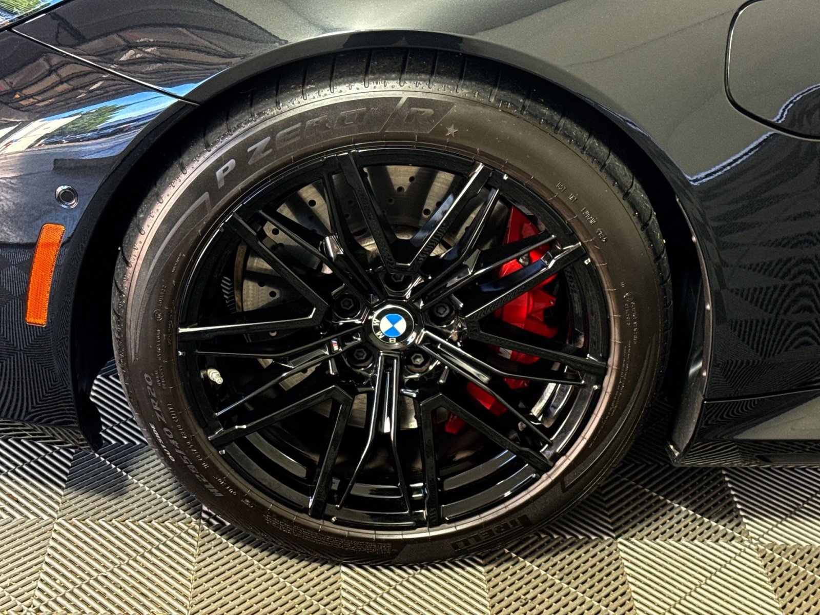 Used 2026 BMW M5 w/ Carbon Package AWD/4WD image 12
