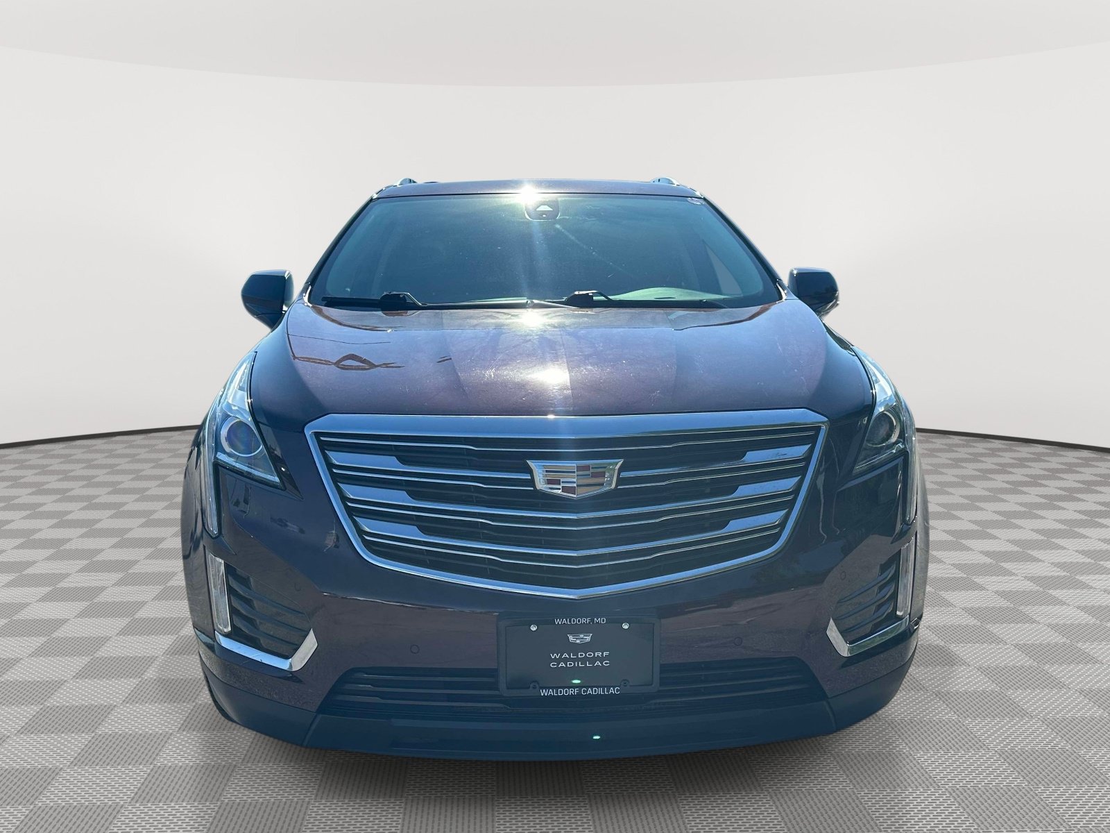 Used 2018 Cadillac XT5 Luxury w/ Driver Awareness Package AWD/4WD image 2