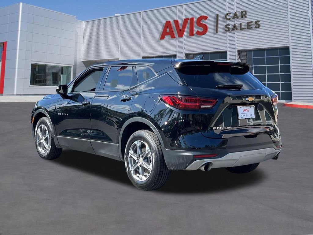 Used 2025 Chevrolet Blazer LT image 9
