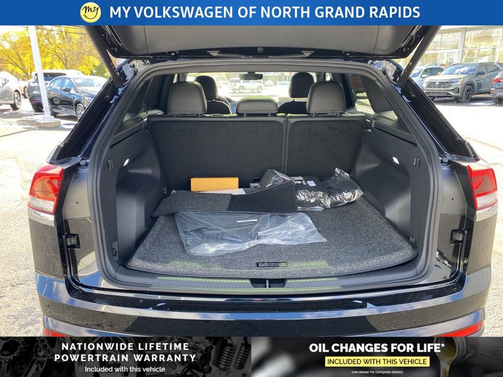 New 2026 Volkswagen Atlas Cross Sport SE image 21