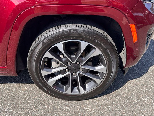 Used 2025 Jeep Grand Cherokee Overland w/ Adv Protech Group III AWD/4WD image 15