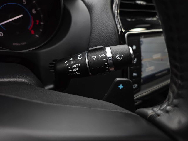 Used 2017 Jaguar XE Prestige RWD image 23