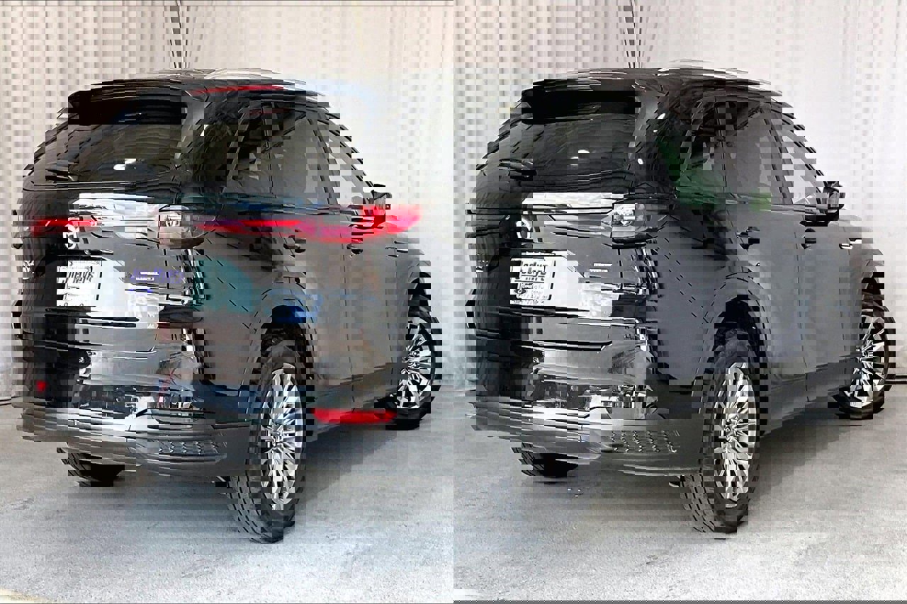 Used 2025 MAZDA CX-90 3.3 Turbo w/ Select Package image 13