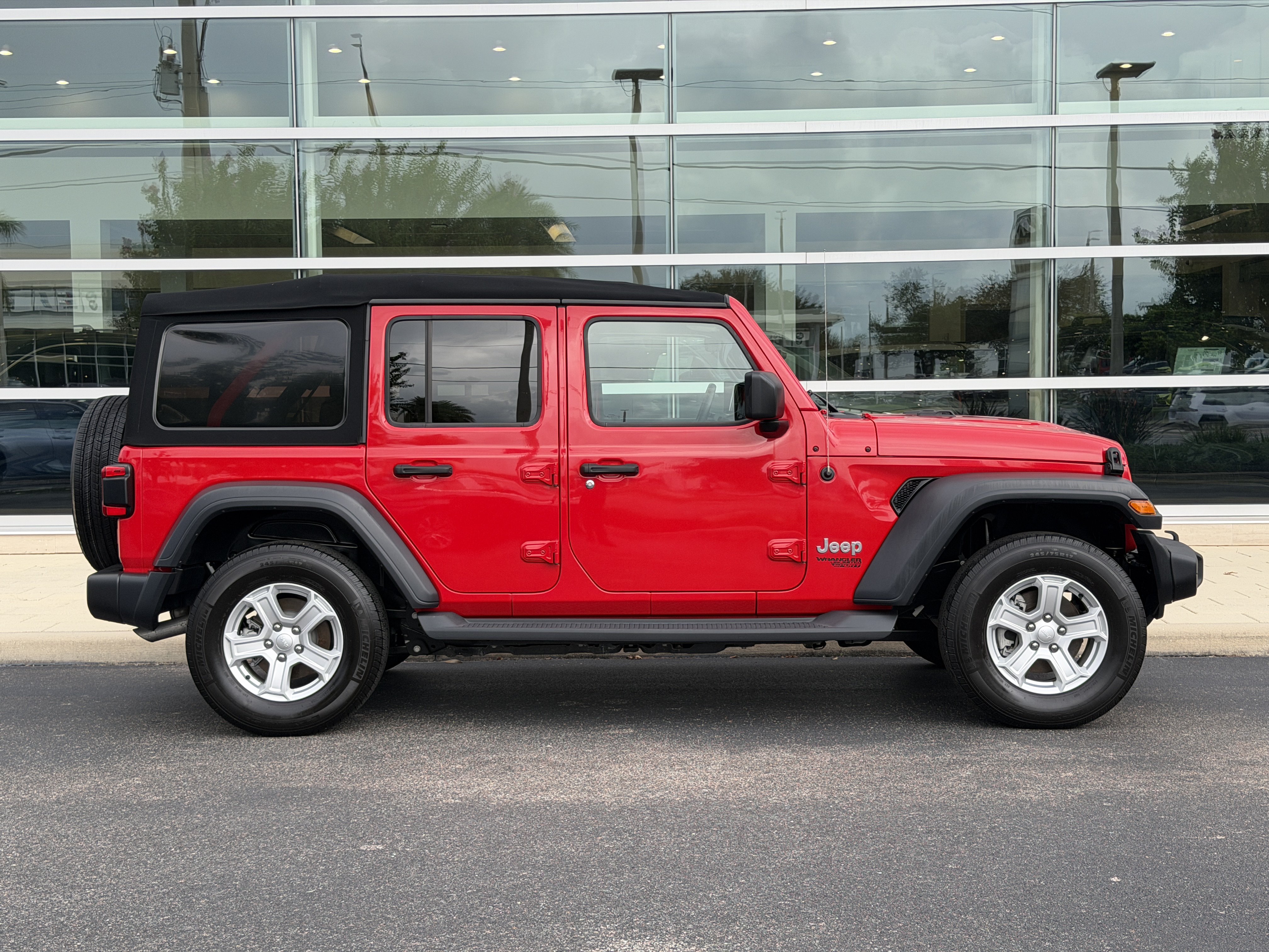 Used 2020 Jeep Wrangler Unlimited Sport S AWD/4WD image 8