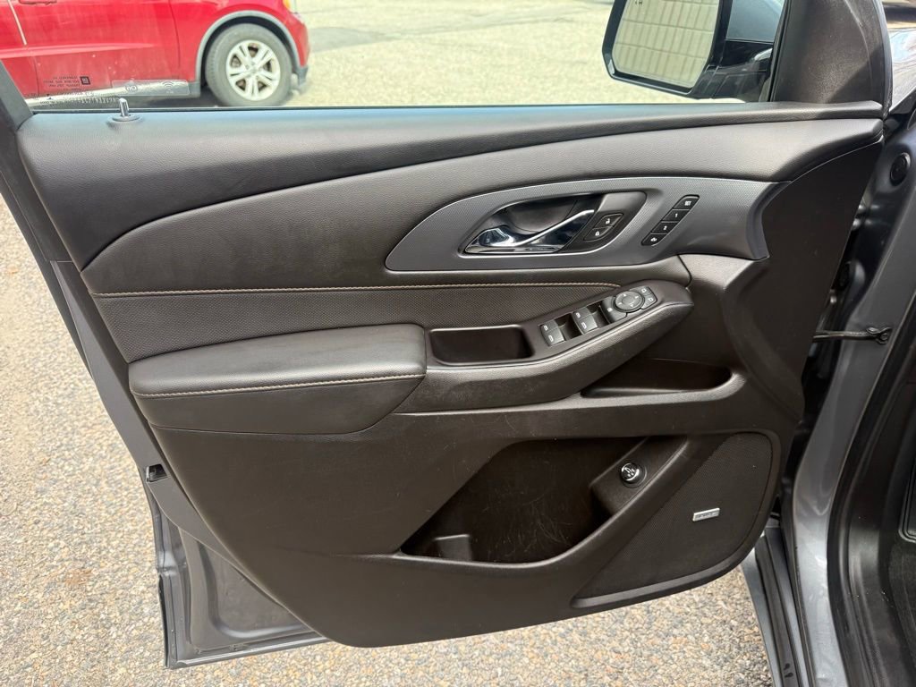 Used 2019 Chevrolet Traverse Premier w/ LPO, Floor Liner Package image 11