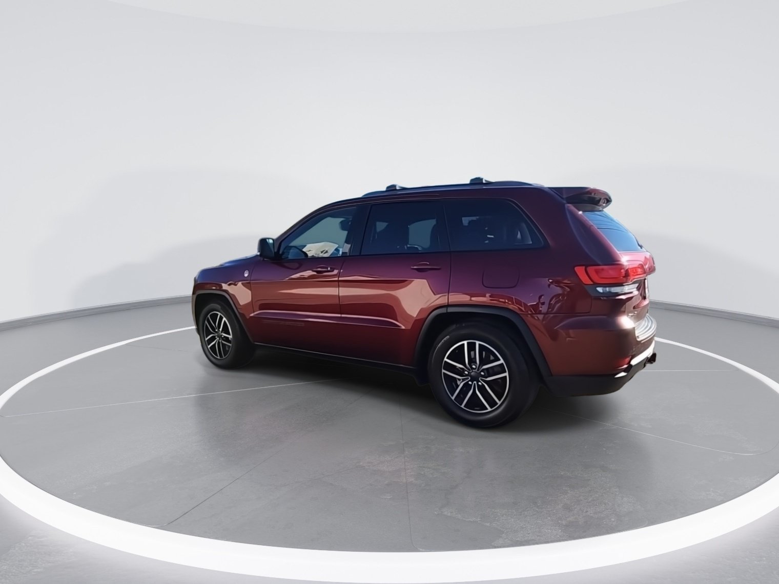 Certified 2019 Jeep Grand Cherokee Trailhawk w/ Trailhawk Luxury Group AWD/4WD image 6