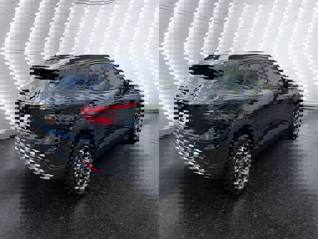 Used 2026 Chevrolet Trax LT w/ Driver Confidence Package image 4