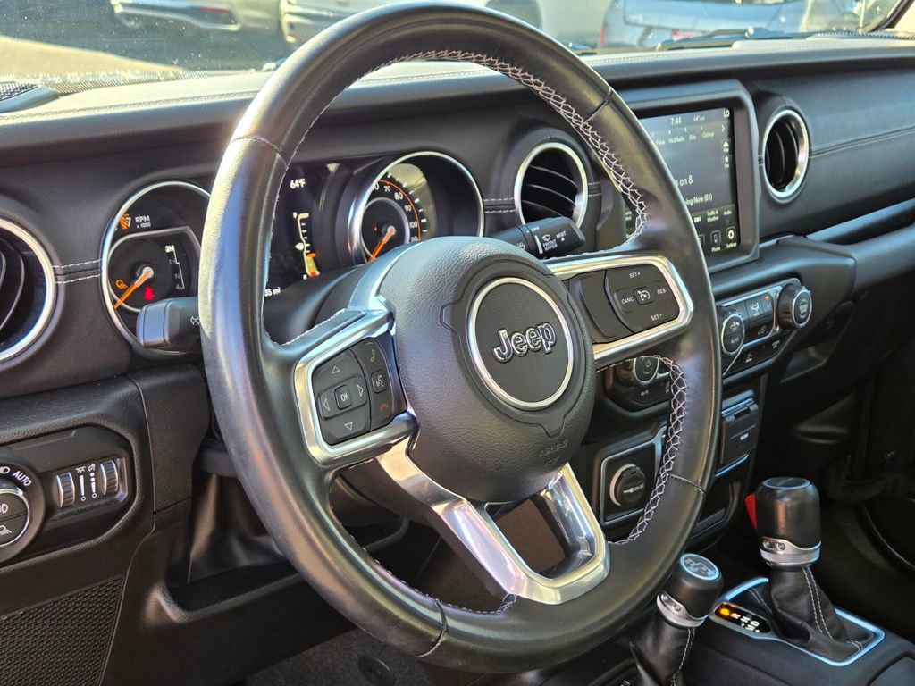 Used 2022 Jeep Gladiator Overland w/ Popular Equipment Package AWD/4WD image 24