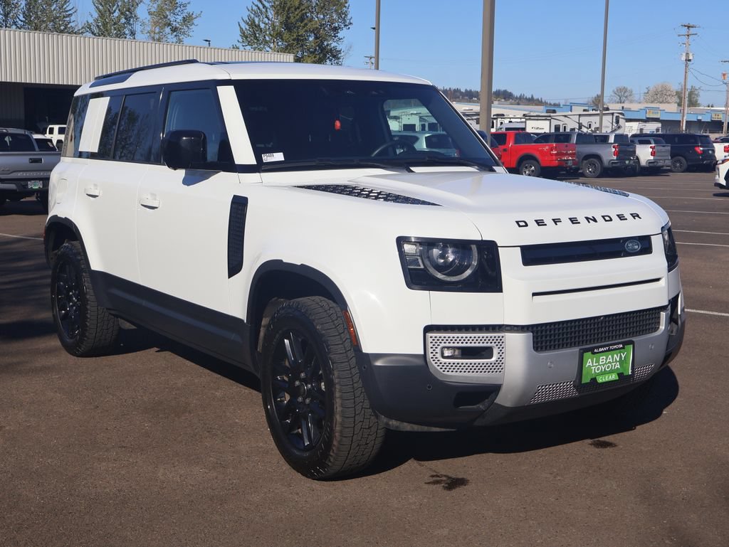 Used 2025 Land Rover Defender 110 S AWD/4WD image 8