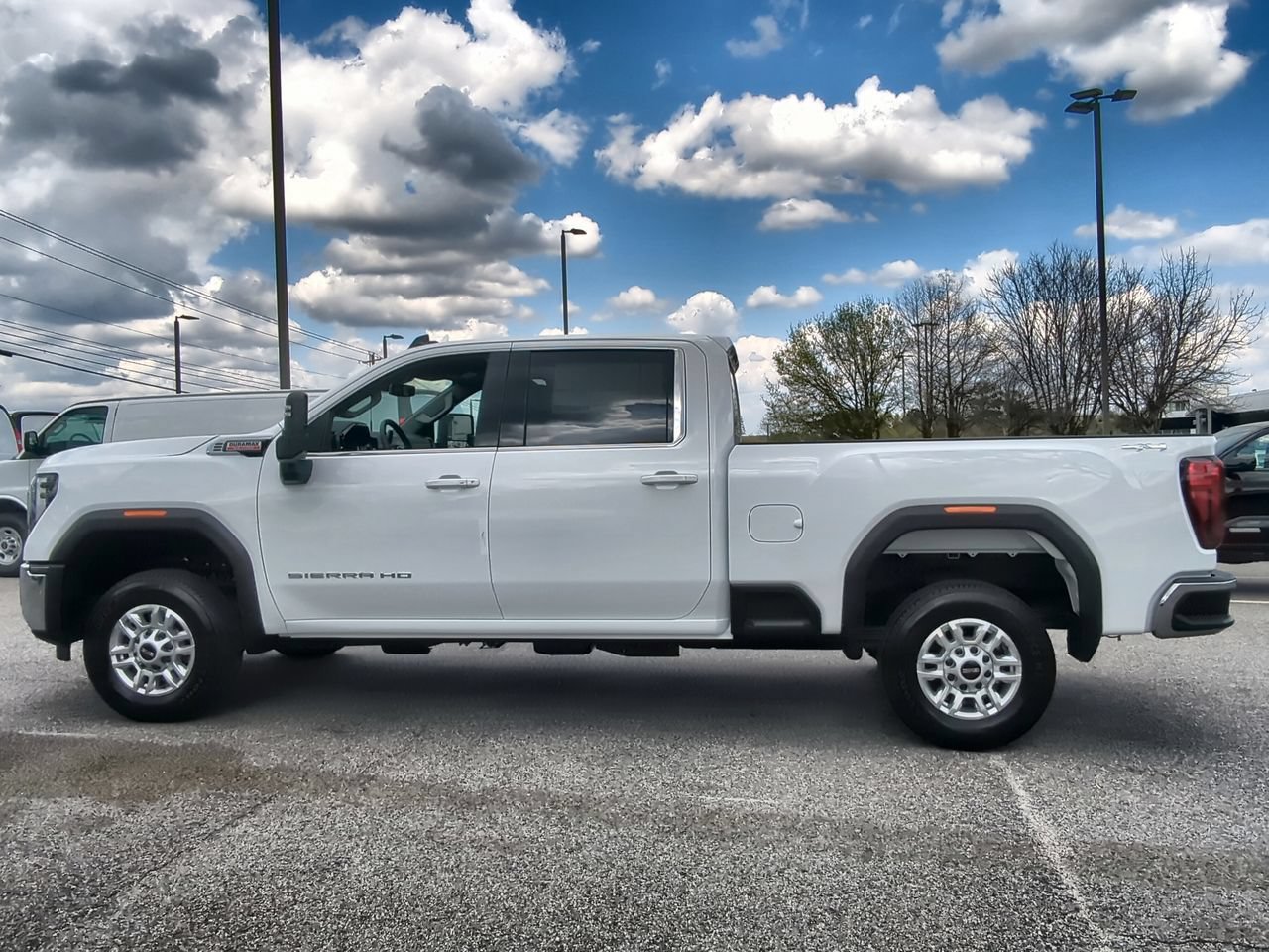 New 2026 GMC Sierra 2500 SLE w/ SLE Value Package; AWD/4WD image 5