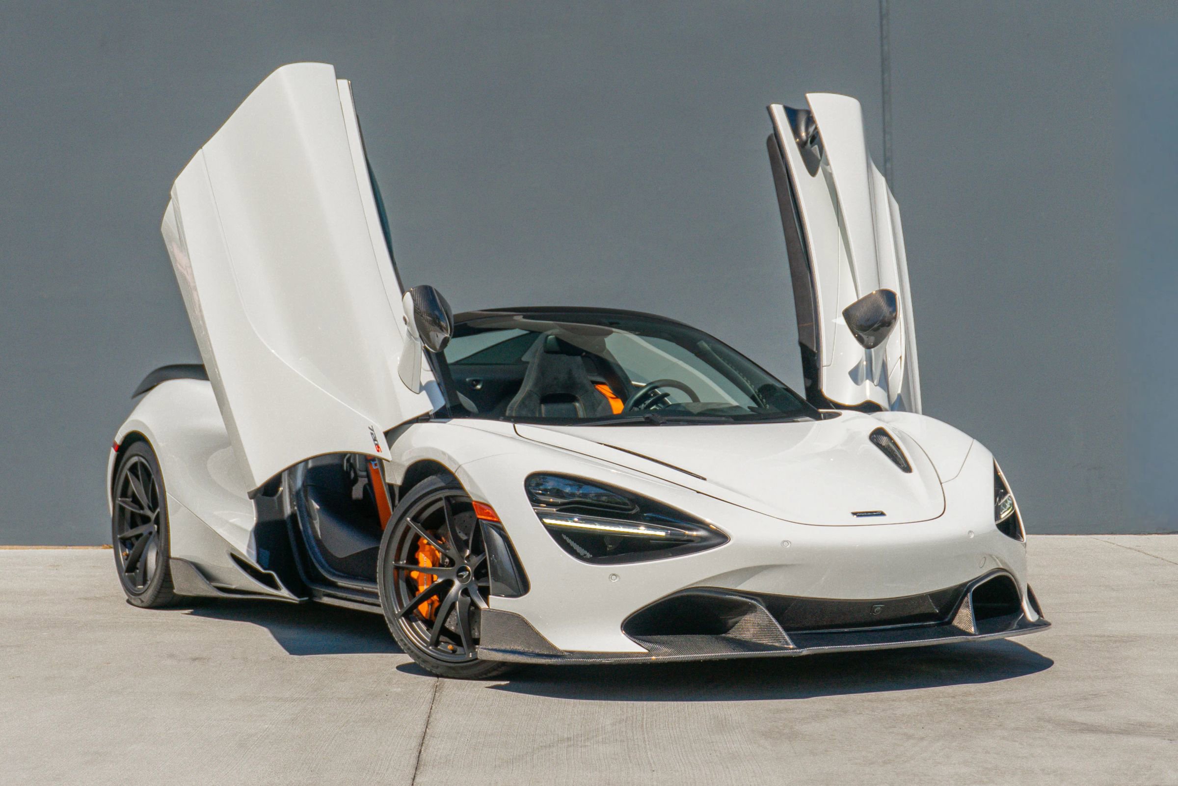 Used 2021 McLaren 720S Spider image 14