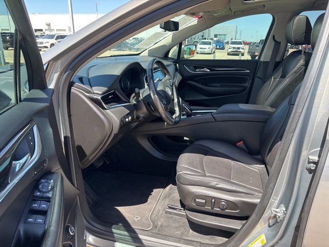Used 2019 Buick Enclave Avenir w/ Avenir Technology Package FWD image 9