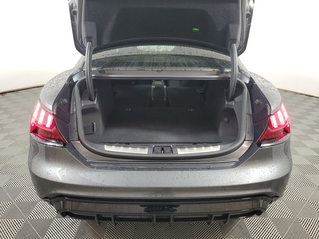 Used 2022 Audi e-tron GT Premium Plus w/ Performance Package image 8