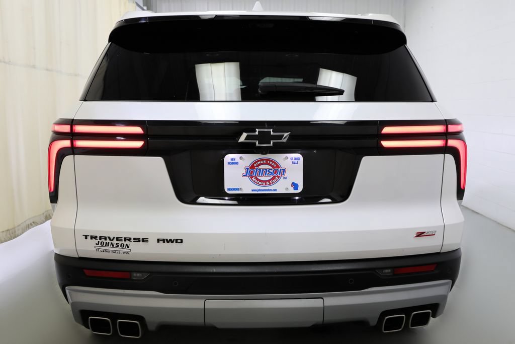 Used 2024 Chevrolet Traverse Z71 w/ Enhanced Driving Package AWD/4WD image 17
