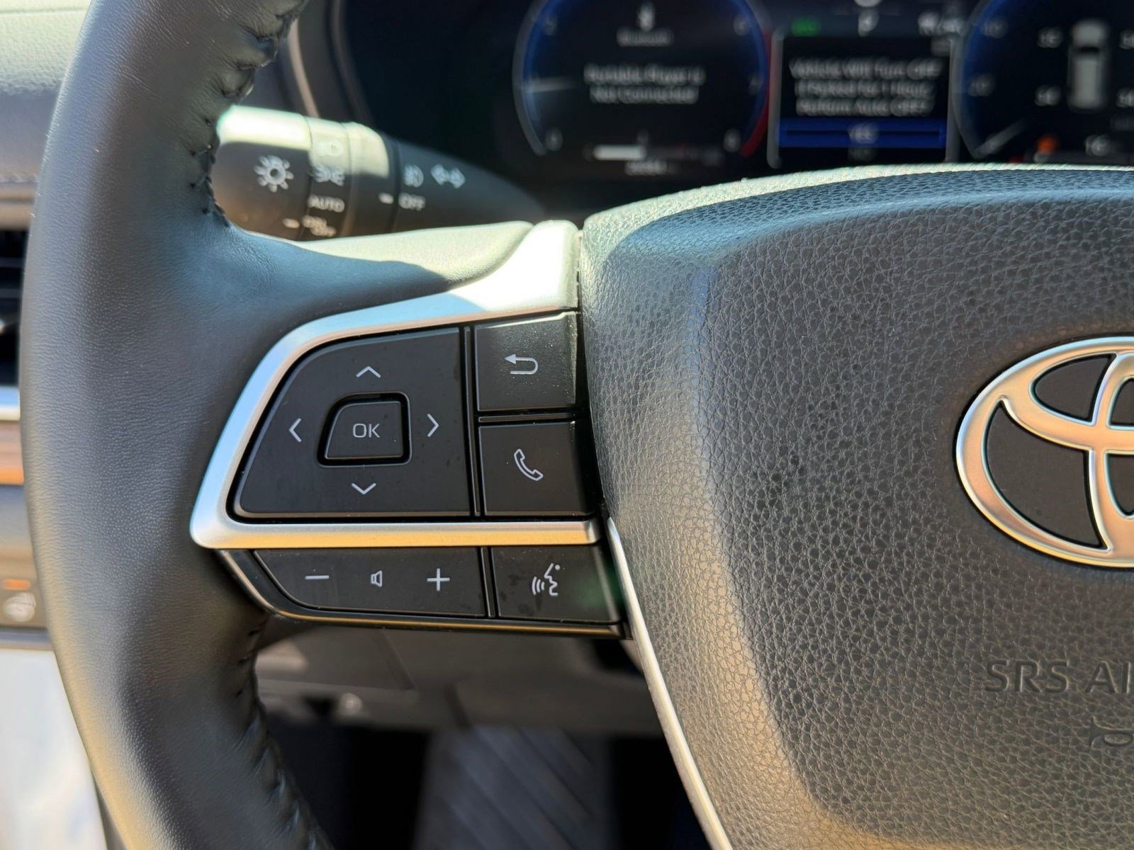 Used 2025 Toyota Grand Highlander Limited image 18