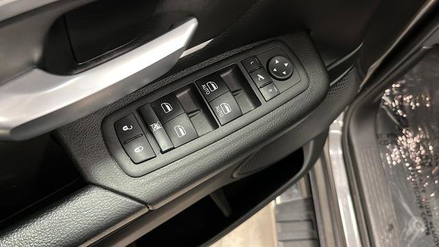 Used 2023 RAM 1500 Big Horn image 21