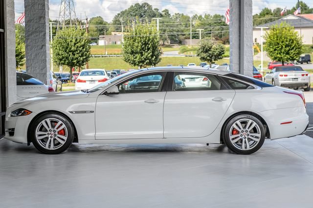 Used 2019 Jaguar XJ L Portfolio RWD image 54