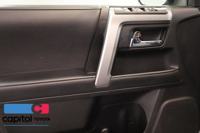 Used 2024 Toyota 4Runner SR5 AWD/4WD image 9