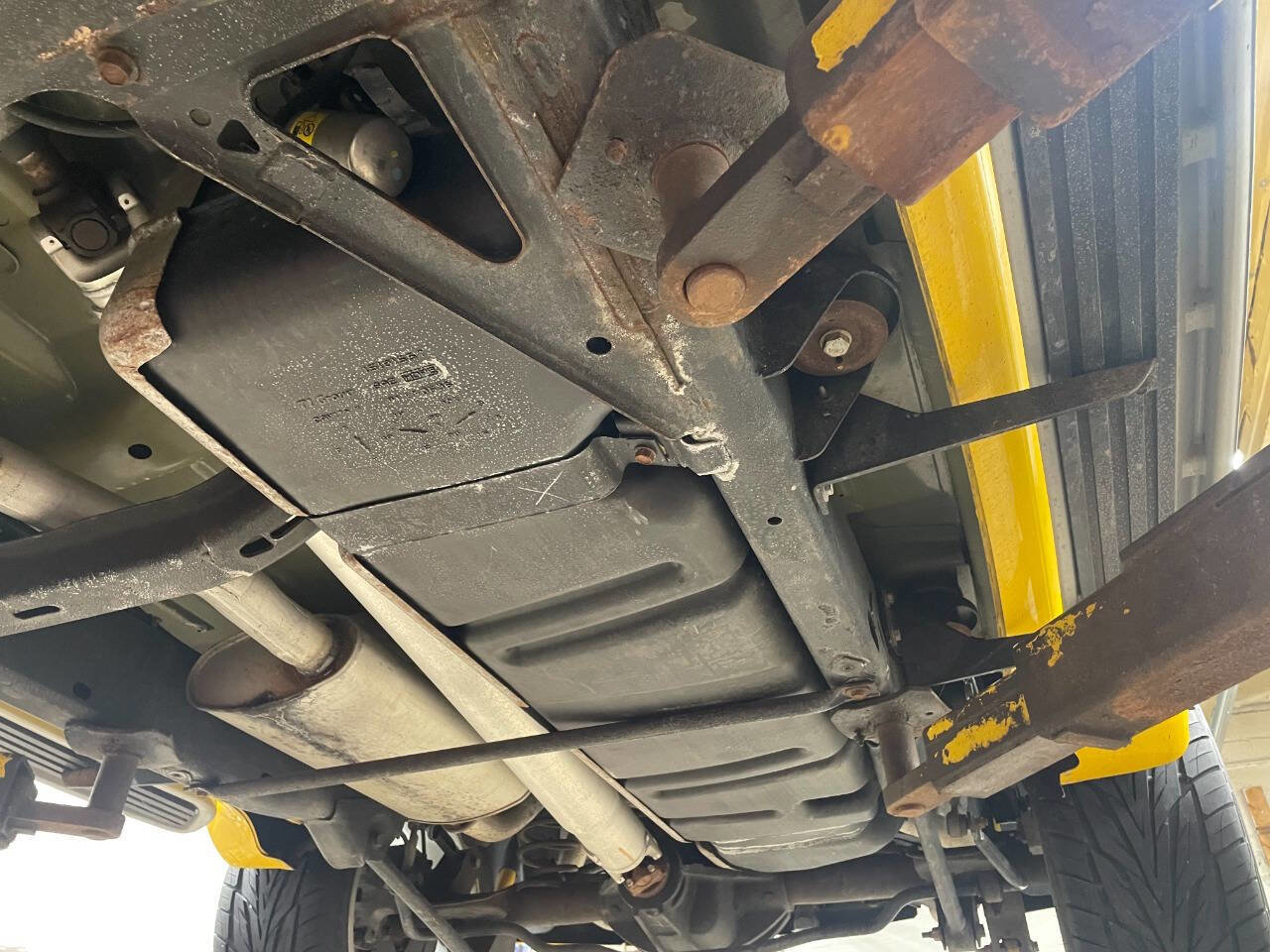 Used 2004 Chevrolet SSR w/ Preferred Equipment Group image 32