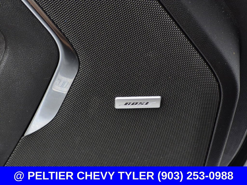 Used 2024 Chevrolet Suburban LT w/ Luxury Package RWD image 32