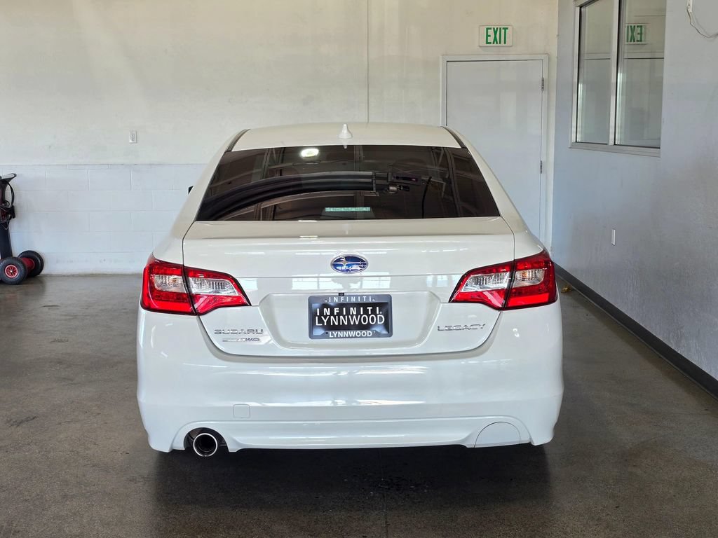 Used 2016 Subaru Legacy 2.5i Premium AWD/4WD image 5