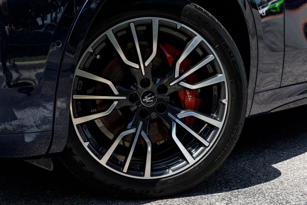 Certified 2023 Maserati Grecale Modena AWD/4WD image 48